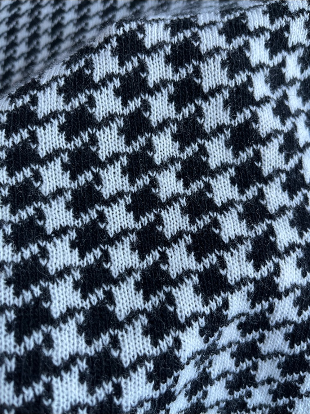 Made In Italy Wool Blend Black White Houndstooth Knit Poncho Cape Wrap OS - Picture 6 of 6